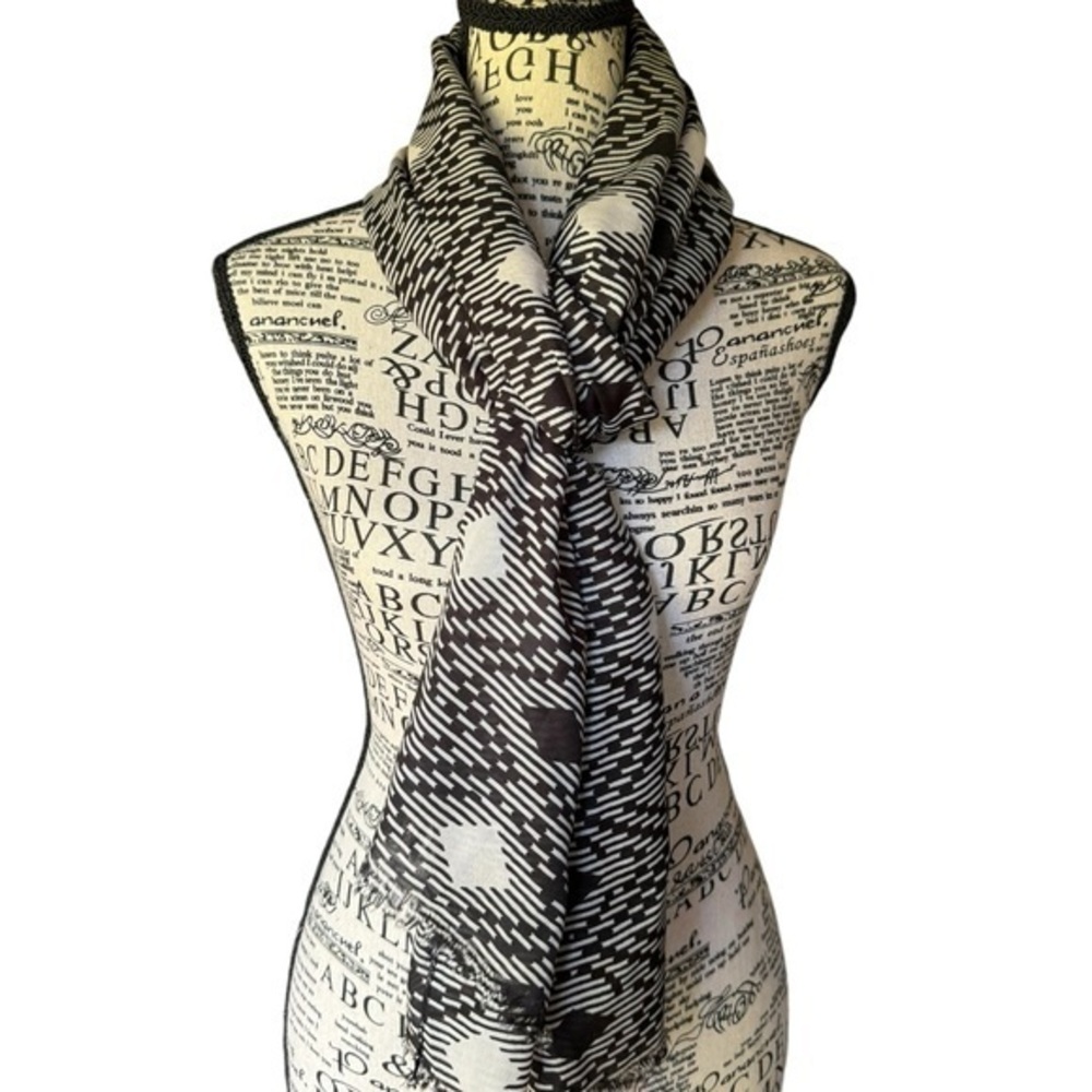 TEASE Black & White Monaco Keys poly/cotton‎ blend scarf NWT